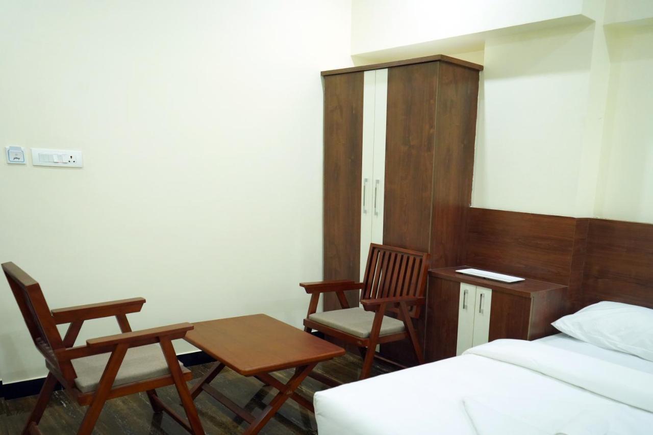 Hotel Nivetha Inn 코임바토르 외부 사진