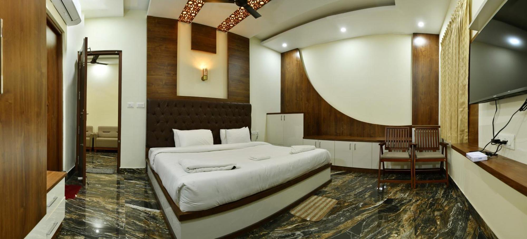 Hotel Nivetha Inn 코임바토르 외부 사진
